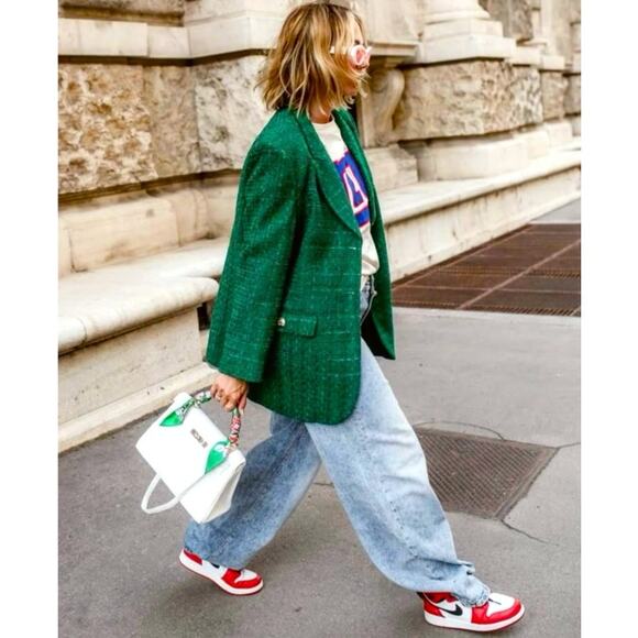 ZARA BLOGGER FAVE!!! Blazer with Contrast Buttons NWT - Picture 13 of 16